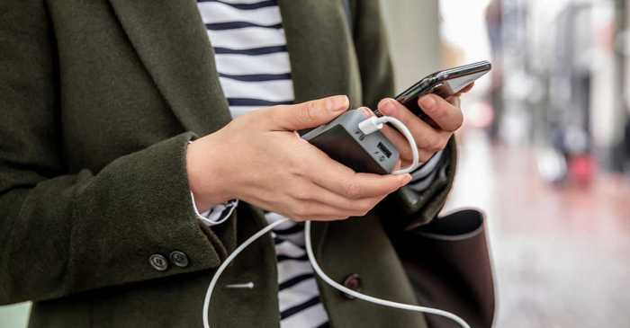 5 Perlengkapan Gadget yang Wajib Kamu Bawa Saat Liburan - Pantau.com Gadget yang Wajib Dimiliki Saat Liburan