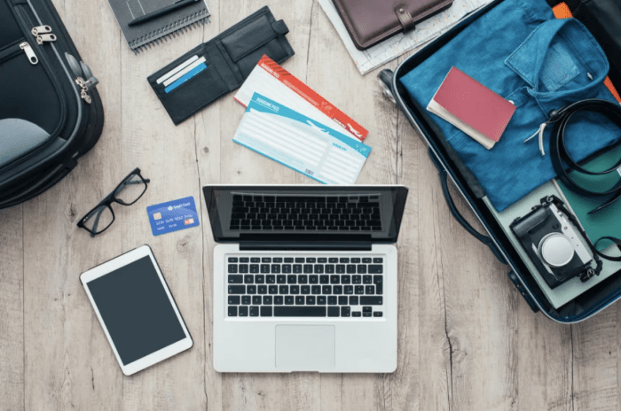 Gadget yang Wajib Dimiliki Saat Liburan