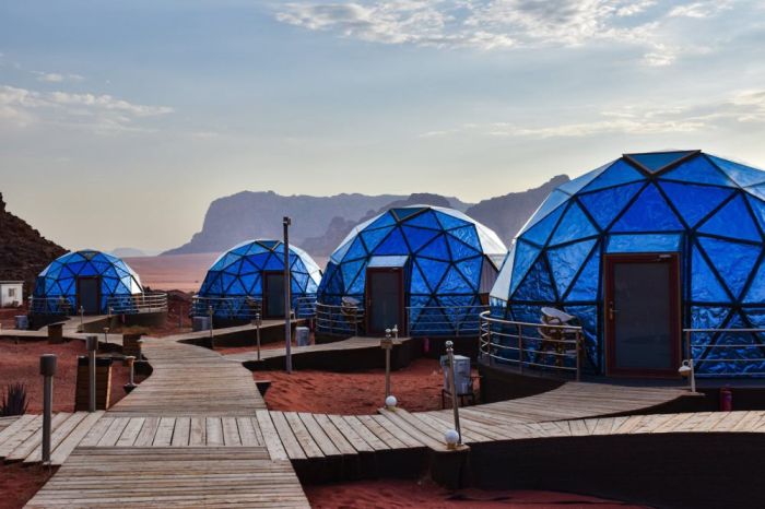 Glamping Adalah: Pengertian dan Pebedaan dengan Camping Tren Glamping yang Semakin Diminati