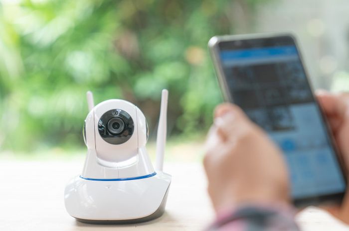 Tech Hack: Mengubah HP Lama Jadi Kamera CCTV