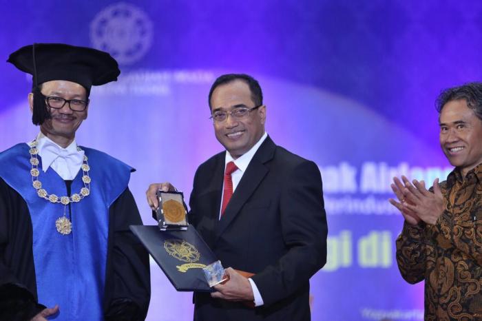 UGM Kembangkan Sistem Informasi Akademik - Universitas Gadjah Mada Dulu Kecanduan Game, Kini Mahasiswa UGM Ini Sukses di Akademik