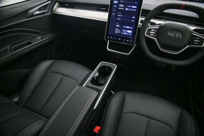 Kenali Jenis Fitur Keselamatan pada Mobil Modern - Berita Otosia.com Kenali Fitur ADAS pada Mobil Modern