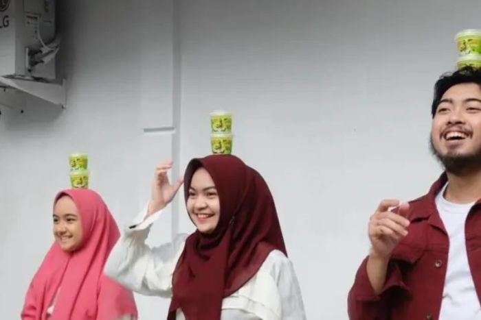 Challenge Artis yang Jadi Viral Mingguan